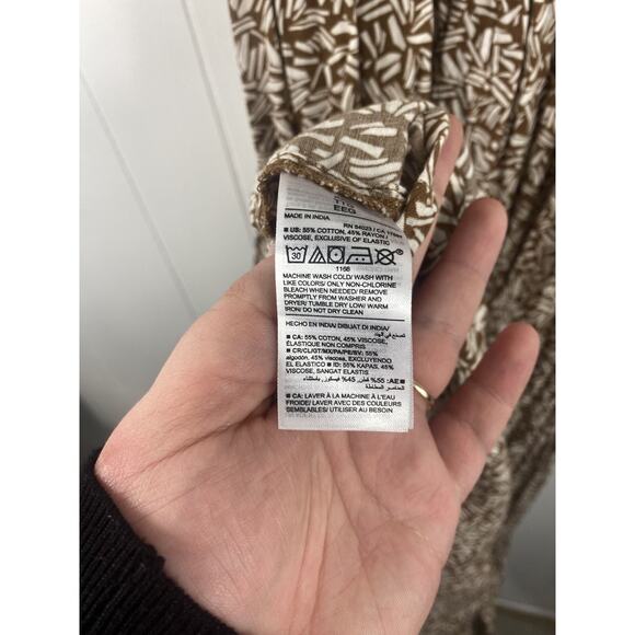 Old Navy Women’s Off The Shoulder Maxi Dress Size XXL Tall Brown Tropical Print - Picture 8 of 9